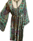 Silk Maxi dress with bell sleeves and buttons (Green)