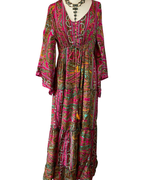 Silk Maxi dress with bell sleeves and buttons (Fuchsia)